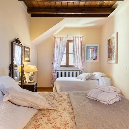 Zambra By Mmega Bibbiano (Colle di Val d'Elsa)